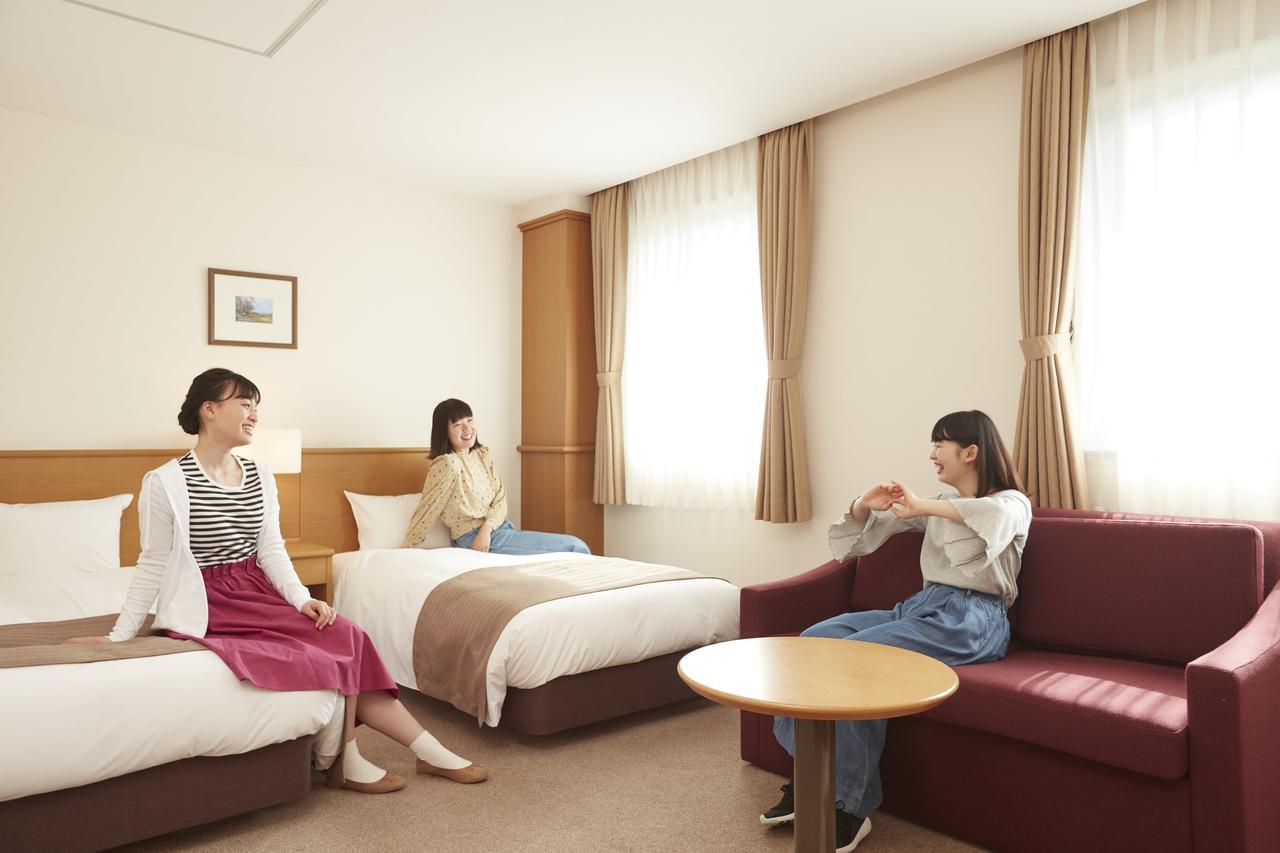 Hotel Folkloro Takahata Eksteriør bilde